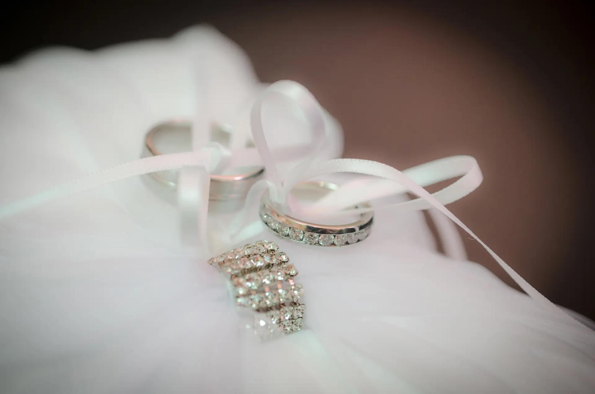 Detalle de anillos de boda